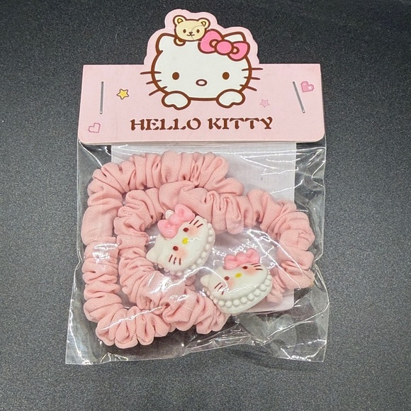 Hello Kitty Other - 3/$15 🌸 Hello Kitty Blush Pink Hair Scrunchies